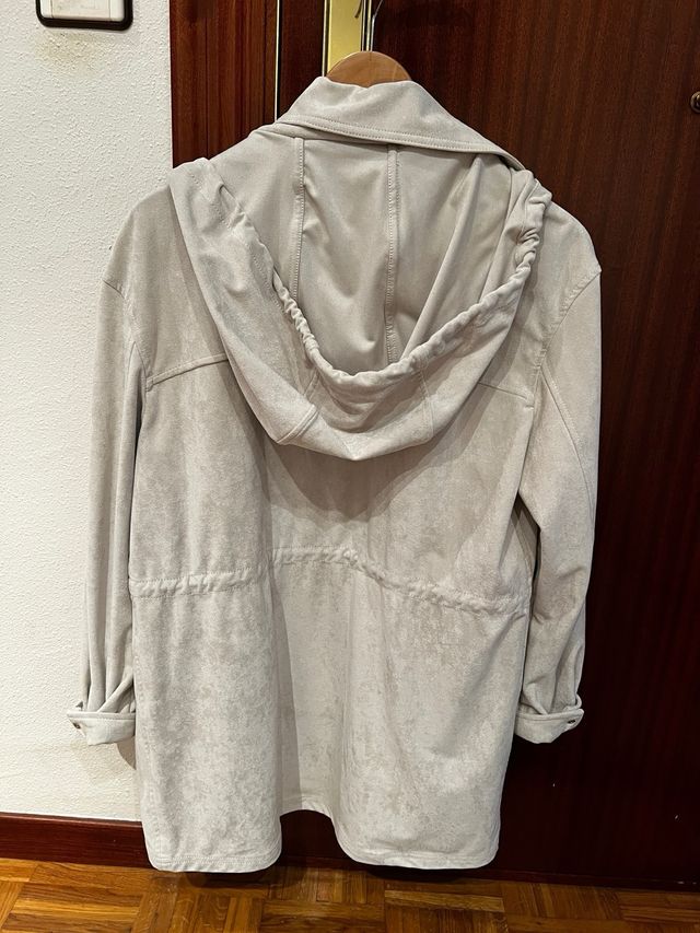 parka de ante color hielo talla M