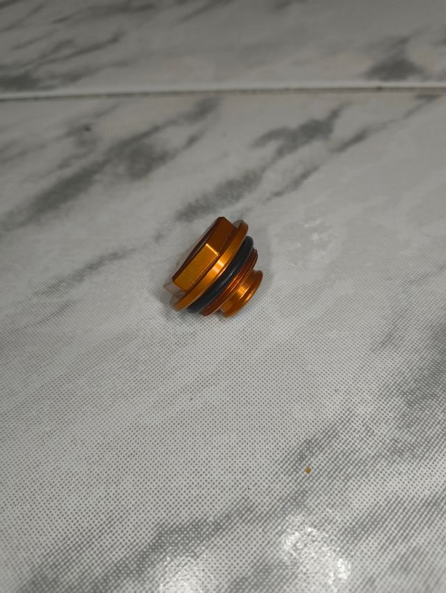 Tapón bomba trasera de freno