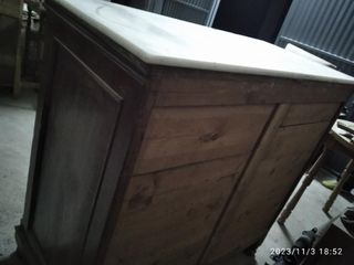 CÓMODA ANTIGUA DE 4 CAJONES