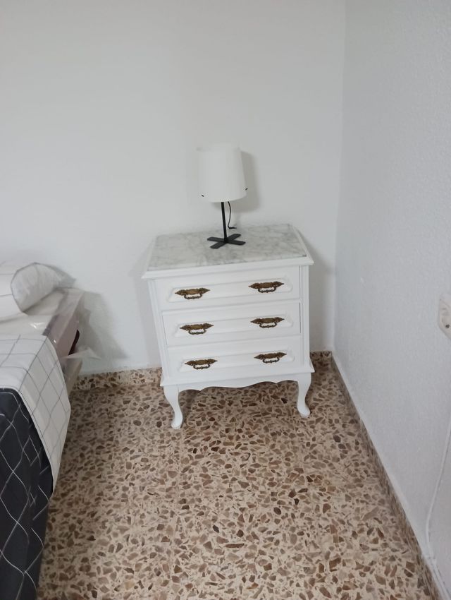 ALQUILO HABITACIÓN EN ALCANTARILLA CENTRO