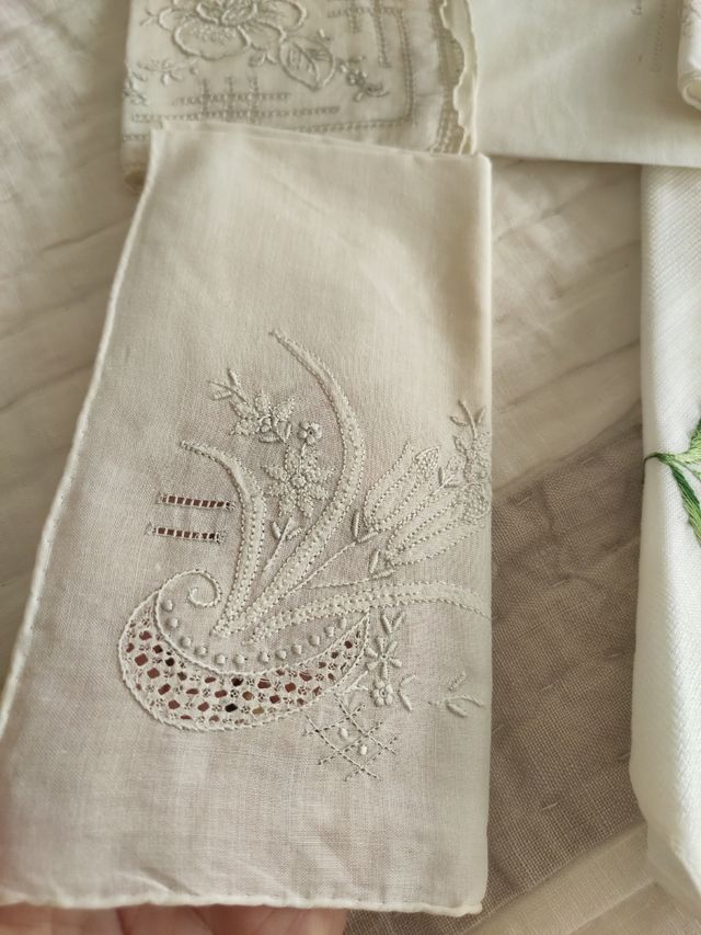 Pañuelos bordados vintage