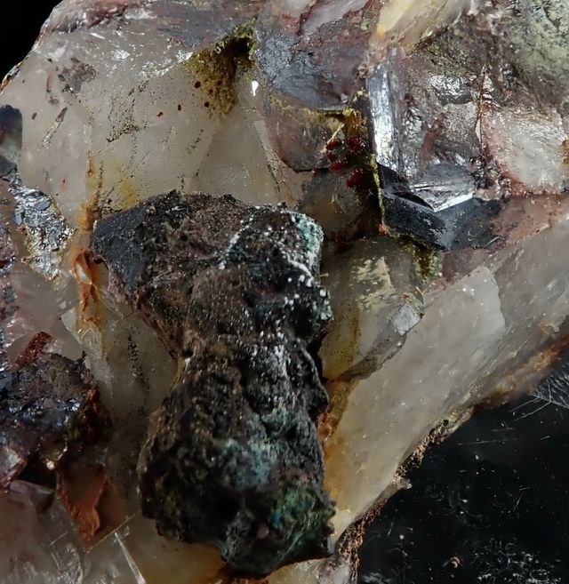 Mineral. Carminita,  Segnitita  etc.