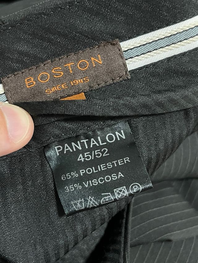Traje Boston