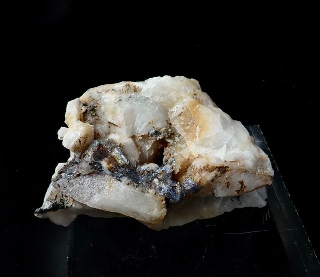 Mineral. Escorodita