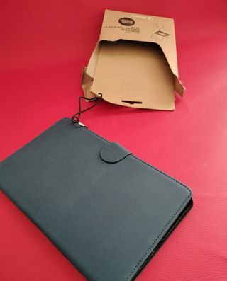 Funda con teclado para tablet 