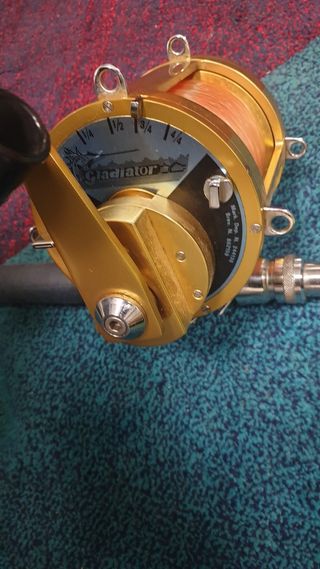 Canna da pesca mare mulinello Gladiator 12/0