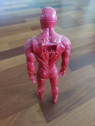 Figura Marvel Titan Hero