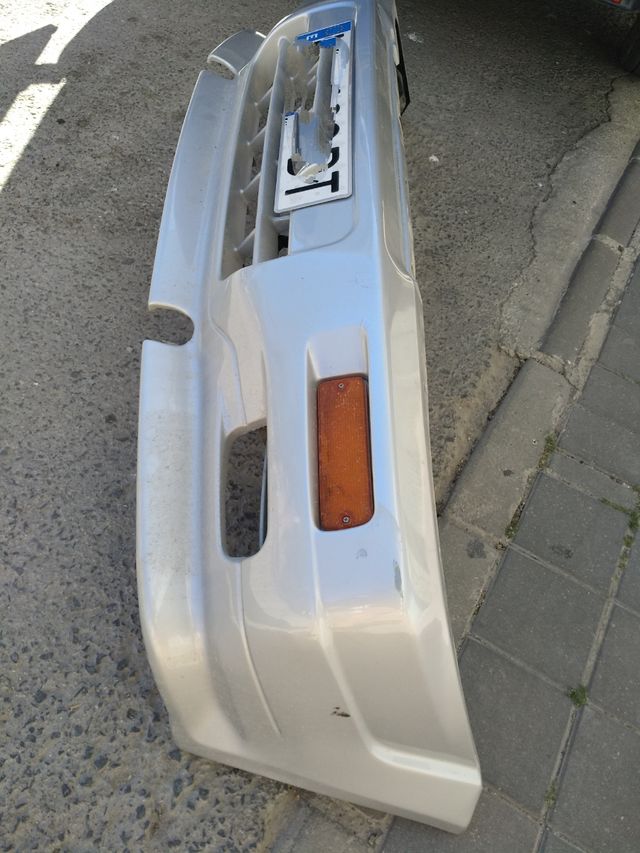 Paragolpes delantero SsangYong Musso I