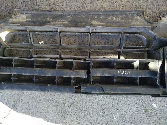 Paragolpes delantero SsangYong Musso I