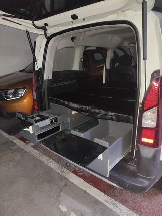 Mueble furgoneta camper Peugeot partner 