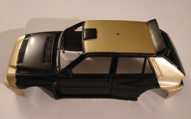 Teamslot: carrocería pelada de Lancia Delta