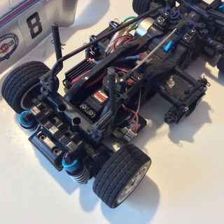 Automodello elettrico tamiya