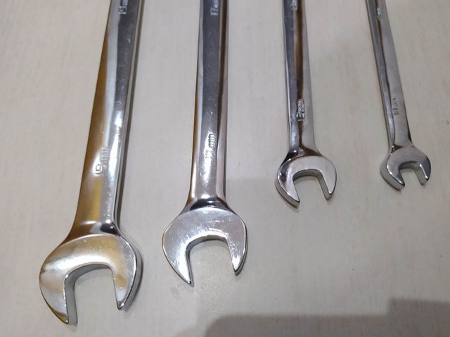 Juego llaves planas combinadas carraca.