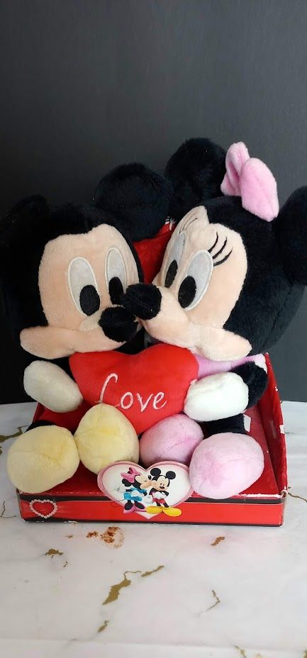Collezioni Disney- Minni e Topolino- Valentine's