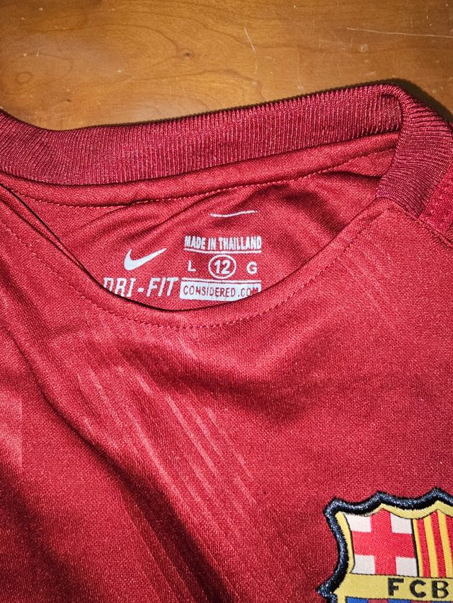 Dos camisetas y pantalón marca Nike