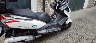 Moto Kymco 300 Super dink