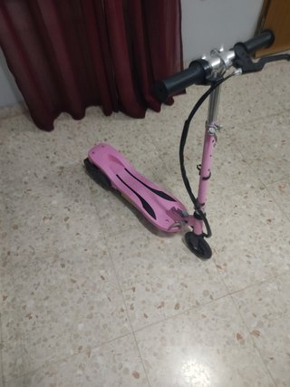 Patinete eléctrico niña