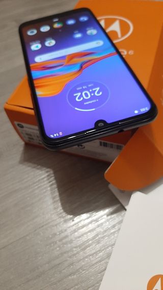 Telefono cellulare Motorola E6 PLUS 64