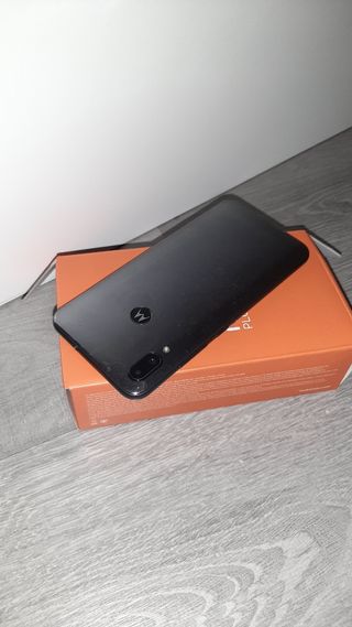 Telefono cellulare Motorola E6 PLUS 64