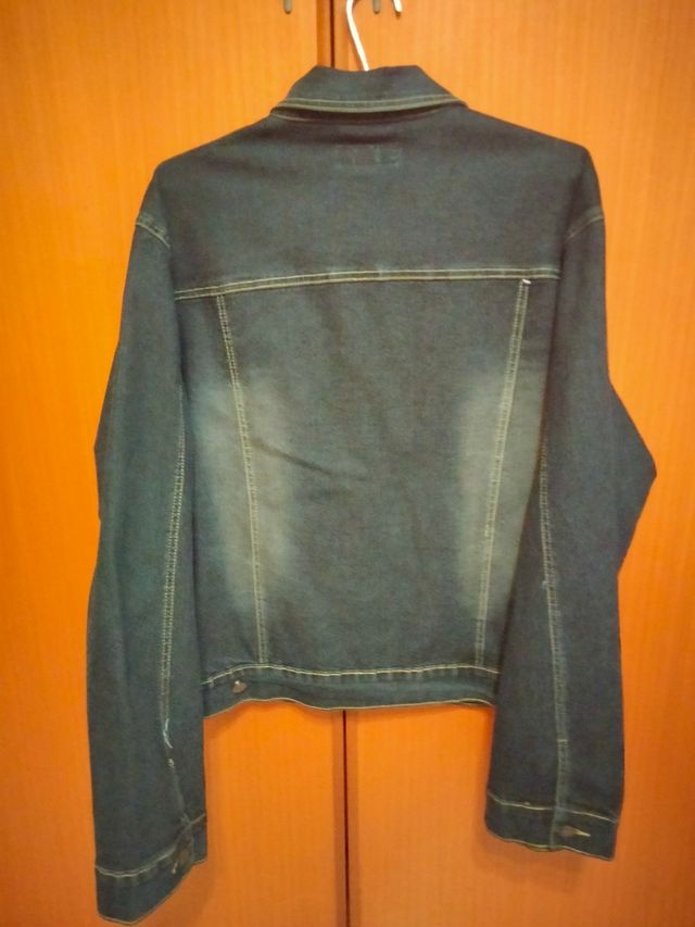 Cazadora tejana talla 54.