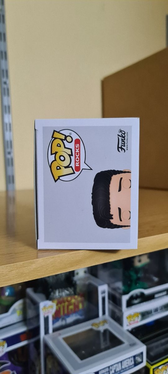 Funko Elvis Jailhouse Rock 186...30€.