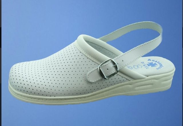 Zuecos anatómicos sanitarios de piel SIN ESTRENAR