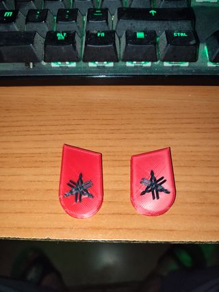 tampones alfombra jog90 plaquitas yamaha llaveros