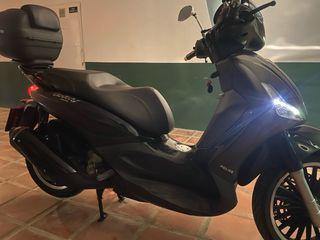 Piaggio beverly 300 police