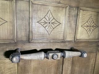 Aparador con perchero, espejo y paragüero