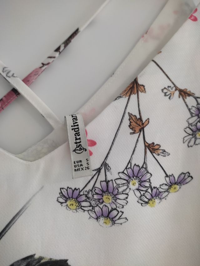 Camiseta Stradivarius