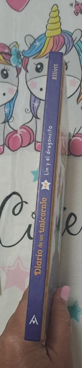Libro 1 y 2, Diario de un unicornio. Español.