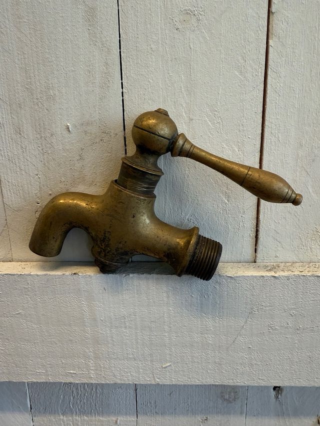 Torneira em latao vintage