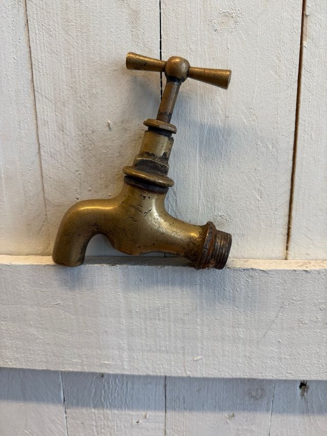 Torneira em latao vintage