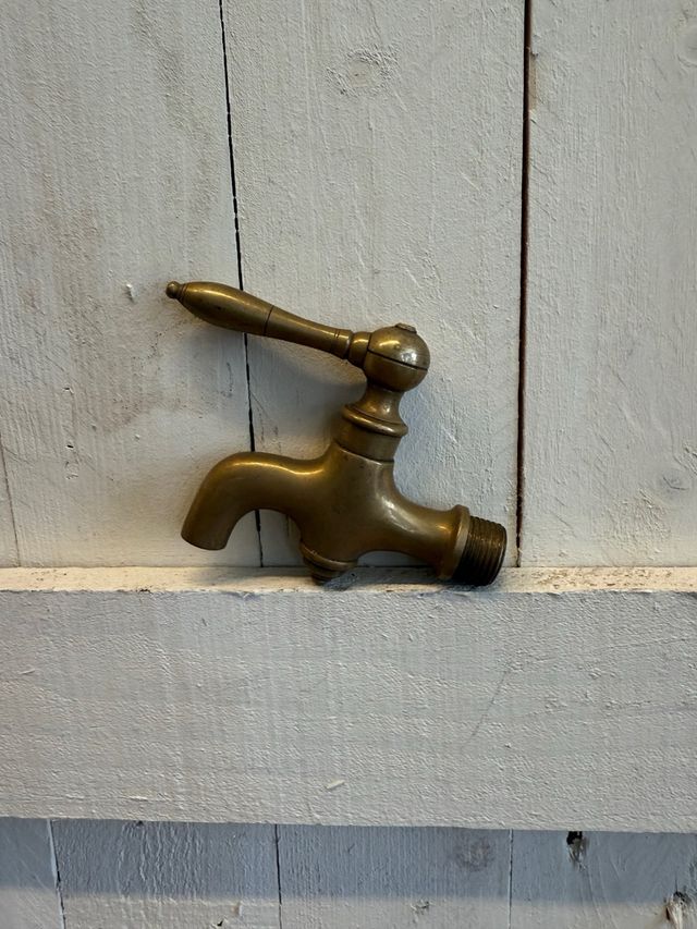 Torneira em latao vintage