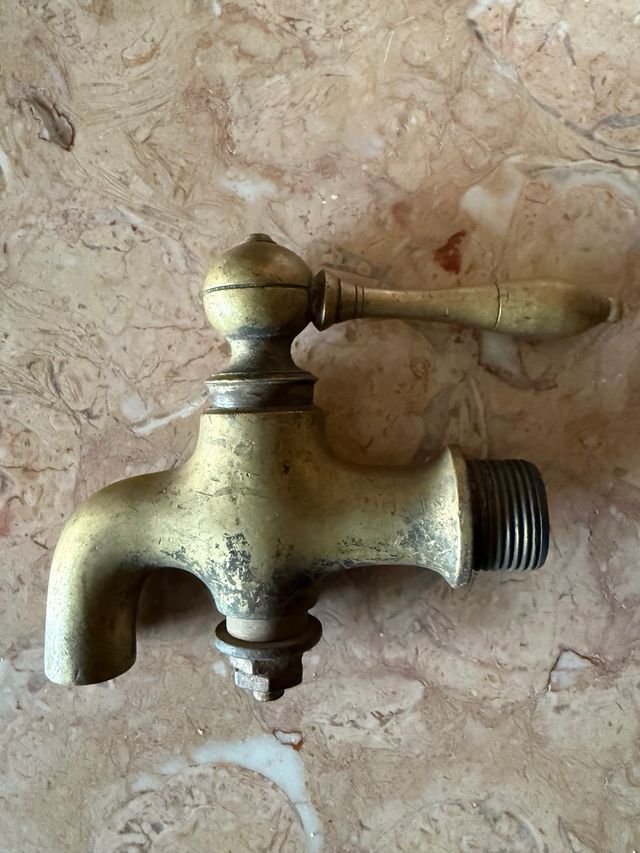 Torneira em latao vintage