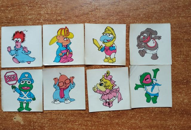 8 cromos Risi, Los Pequeñecos