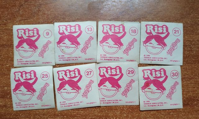 8 cromos Risi, Los Pequeñecos