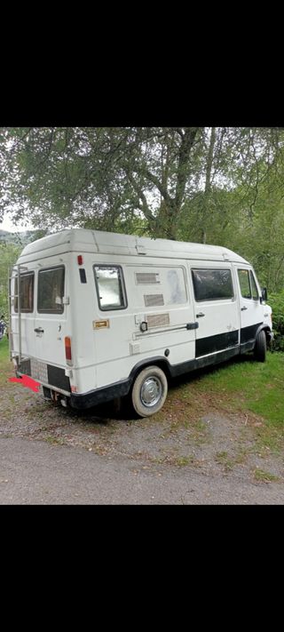 mercedes daimler  daimler 207 1981