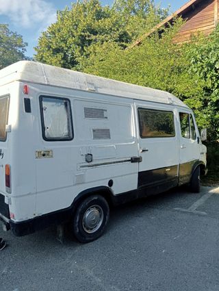 mercedes daimler  daimler 207 1981