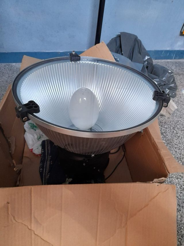 Foco industrial campana