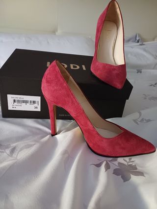 Zapatos fiesta LODI color rubí. Con ellos regalo e