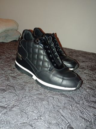 Zapatos Negros