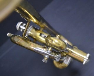 Trompeta Do Bach Stradivarius 239 CL