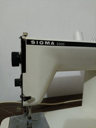 Maquina de coser antigua