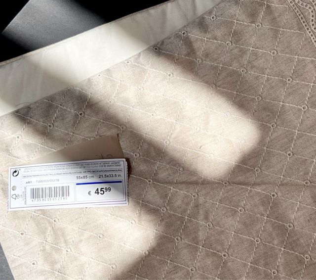 Manta decorada y cojin de lino Zara Home New born