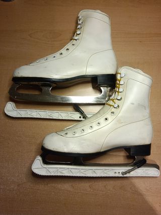 Patines de hielo mujer vintage.