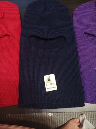 Pasamontañas con visera