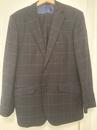 Traje cuadro ventana Pedro del Hierro