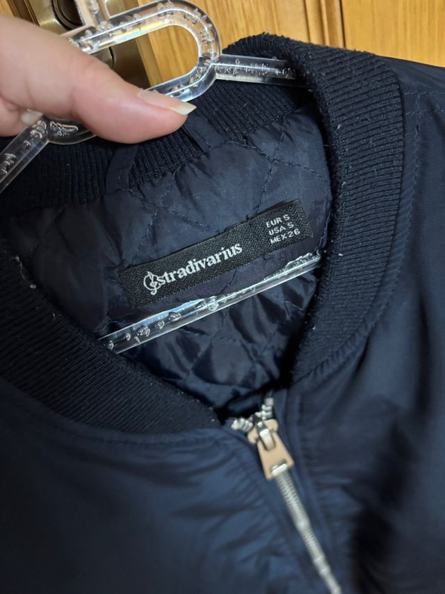 Chaqueta bomber azul marina