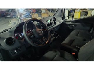 Mercedes-Benz Sprinter Furgon 211 CDI CORTO 3.0T 84 kW (114 CV)